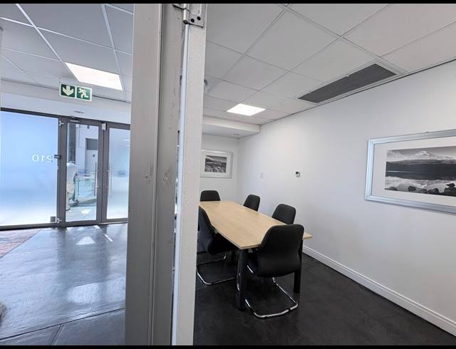 115M² OFFICE TO LET IN MAGALIESSIG